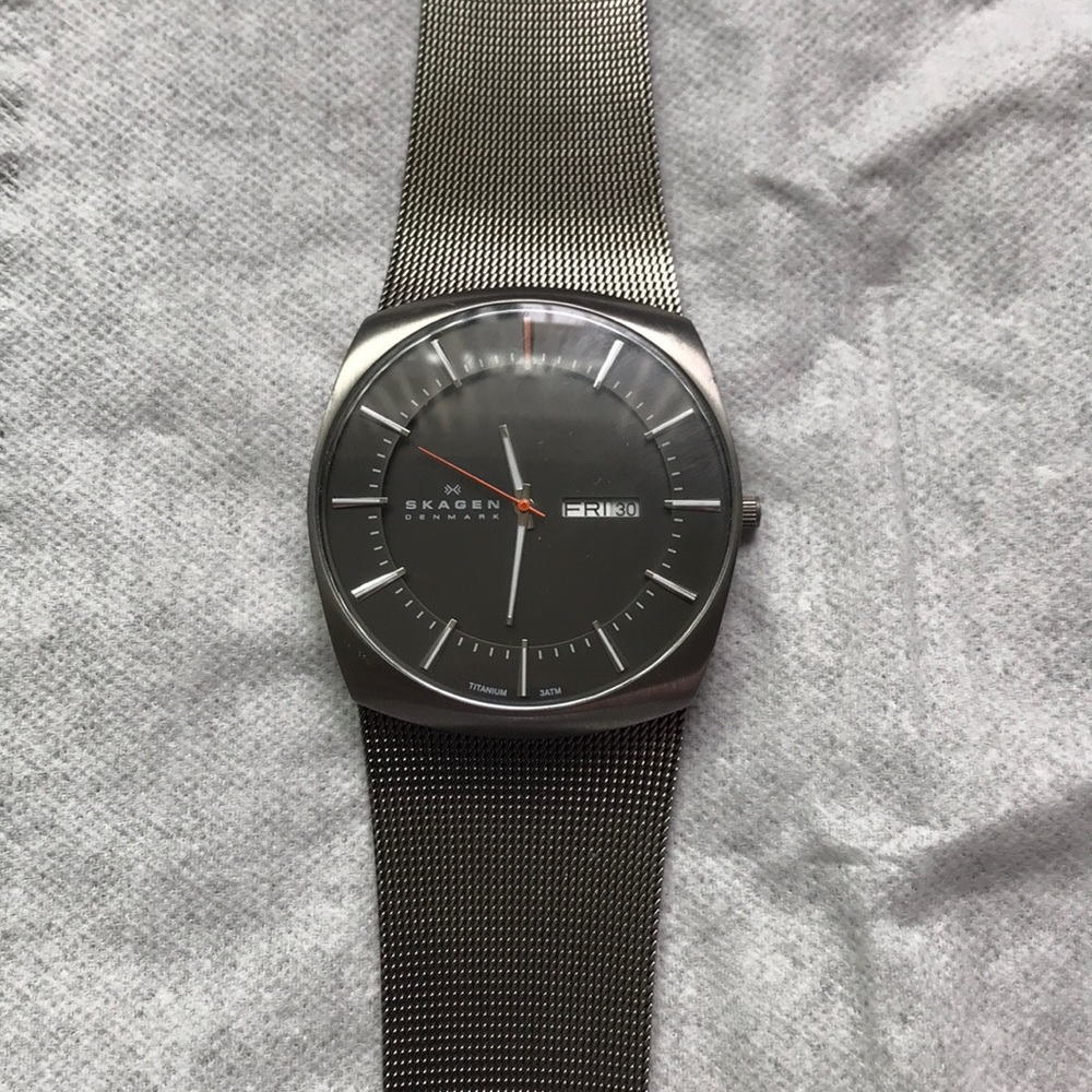 Men’s classy skagen watch